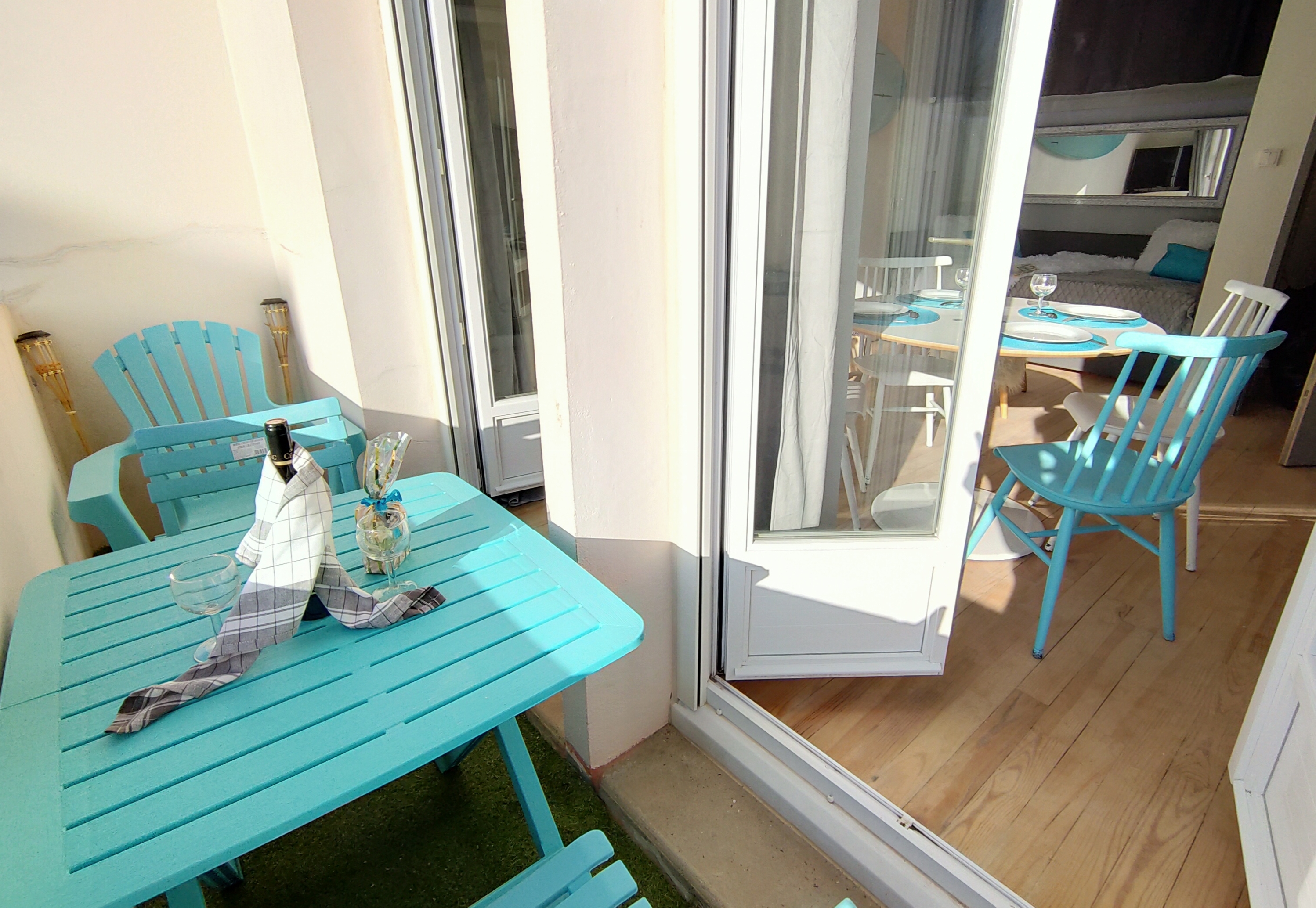Duo Paddle + Kitesurf — salon lumineux